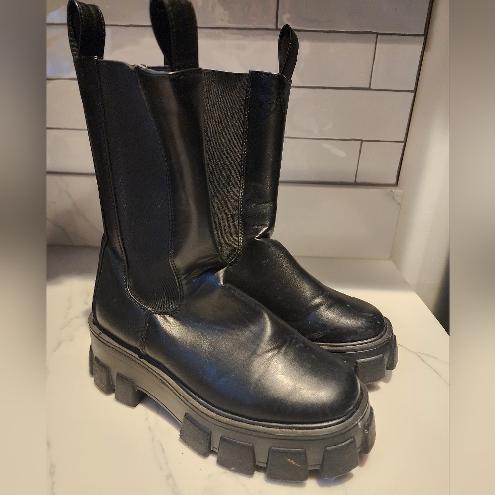 Black Chunky Platform Boots